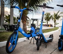 Bicicletas e patinetes elétricos ampliam turismo urbano em Maceió
