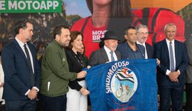Lula lança crédito para entregadores comprarem motos e bikes elétricas