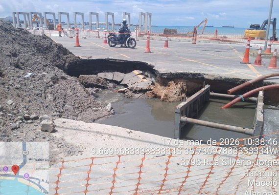 Cratera na Avenida da Paz expõe falha em obra e gera multa à BRK Ambiental