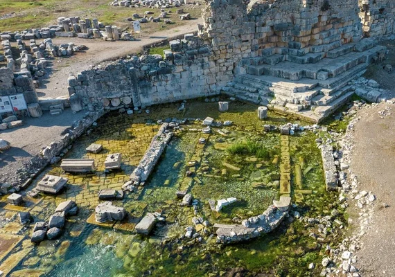 Após 43 anos de buscas, arqueólogos descobrem templo perdido de Zeus na Turquia