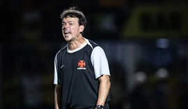 Corinthians acerta com Fernando Diniz para sequência da temporada