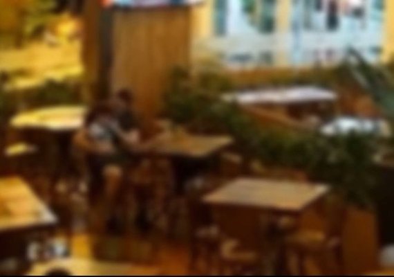 Vídeo: turista agride filho de 2 anos em restaurante de Maceió; delegada prende pai em flagrante