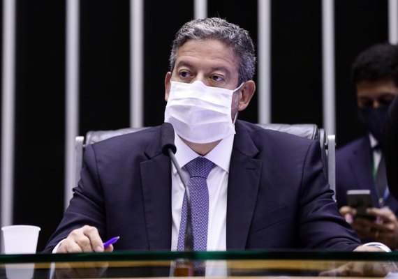 Lira defende aprovação de novo programa social ao invés de prorrogação do auxílio