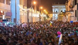 Gambiarras luminosas são furtadas após o Jaraguá Folia, em Maceió
