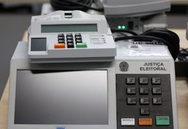 Pesquisa revela que fake news sobre eleições têm como principal alvo as urnas