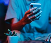 Uso excessivo de telas impacta saúde dos olhos, da mente e da pele, alertam especialistas