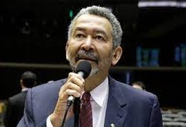 Paulão diz que incêndio na Cinemateca é 'retrato' do Governo Federal e critica Bolsonaro