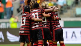 Flamengo bate recordes e vence Palmeiras por 3 a 1