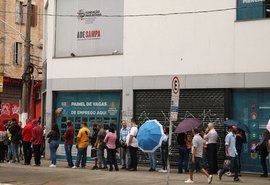 Desemprego chega a 8,4% entre novembro e janeiro e se mantém estável