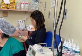 Aluna de medicina é flagrada com cigarro eletrônico em parto