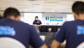 45 gestores são capacitados para atuar no programa Educação para o Emprego