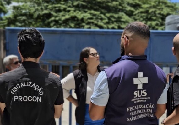 Procon Maceió fiscaliza qualidade da água em imóveis na Santa Amélia