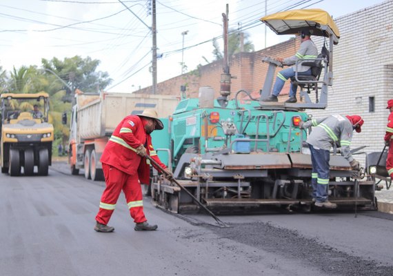 Pavimentação em ruas da Serraria é iniciada pela Prefeitura