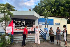 Servidores param escola no Cepa por excesso de trabalho diário