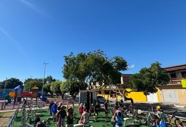 Academias do Povo atraem moradores e turistas em Maceió