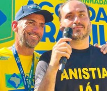 Em Alagoas, Carlos Bolsonaro reforça apoio à pré-candidatura de Leonardo Dias
