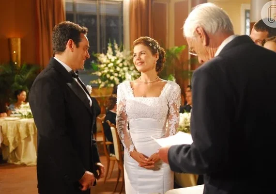 Presidente do sindicato dos atores processa Globo em R$ 1,8 milhão; entenda