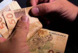 Saques da poupança superaram depósitos em R$ 35,4 bilhões em 2021