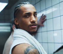 De fora da Copa, João Pedro aparece em clipe de Madonna