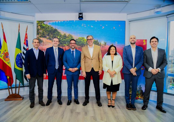 Governador apresenta oportunidades e força dos negócios em Alagoas para Câmara Espanhola de Comércio no Brasil