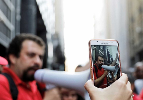 PSOL confirma Guilherme Boulos como candidato à Presidência