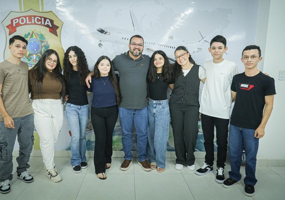 Estudantes celebram intercâmbio do Daqui Pro Mundo
