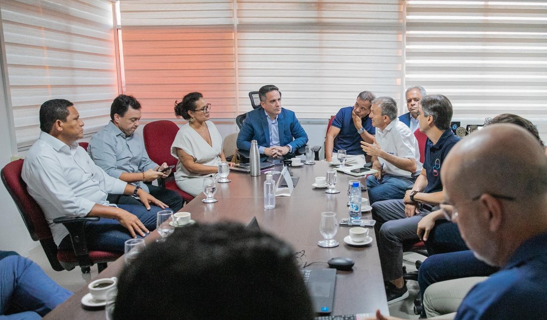 Governo Paulo Dantas comemora 'pacotão' de novas lojas do Grupo Mateus em Alagoas