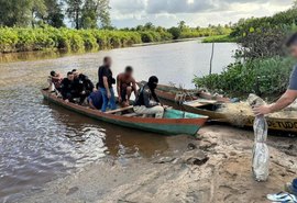 Saint Louis: polícia usa canoa para alcançar último alvo de operação no interior de AL