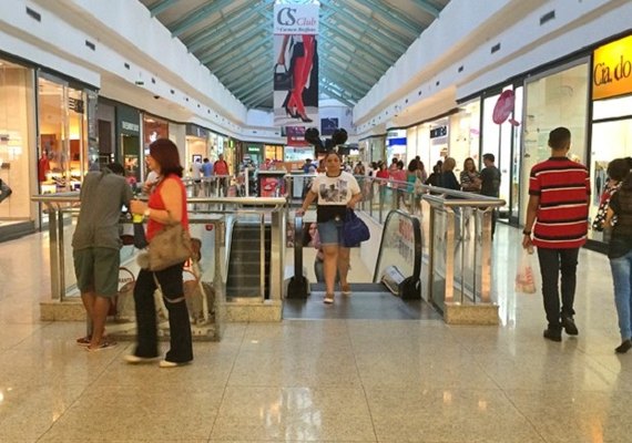 Maceió avança para a fase amarela e shoppings voltam a funcionar