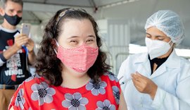 Maceioenses vivem um misto de emoções ao esperar pela vacina contra a Covid-19
