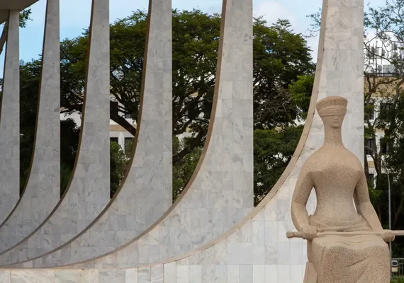 Ministros do STF buscam consenso sobre responsabilização das redes