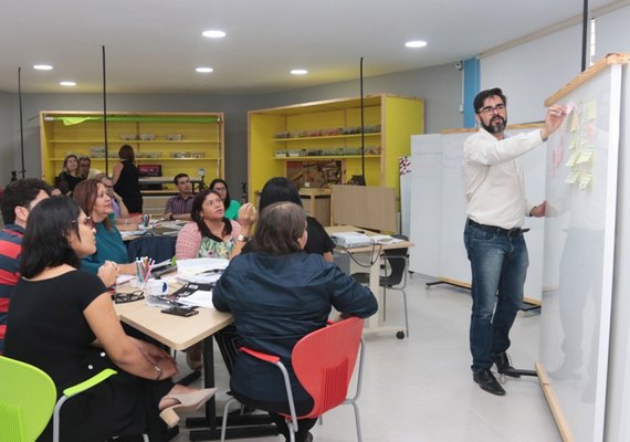 Governador empossa novos gerentes regionais nesta quinta