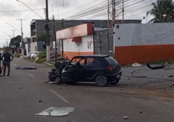 Vítimas são arremessadas para fora do carro em acidente fatal na Santa Amélia