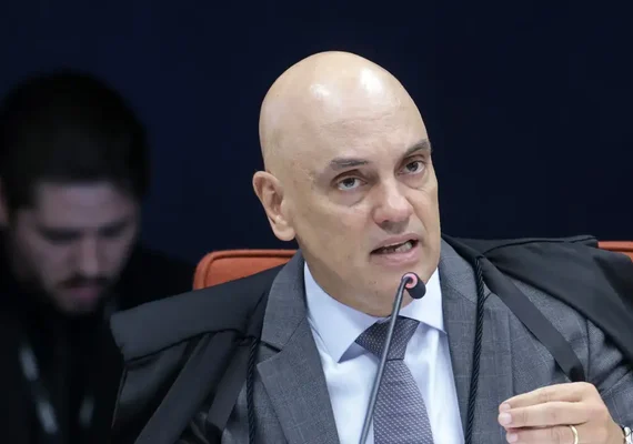 Moraes vota por perda imediata do mandato de Zambelli