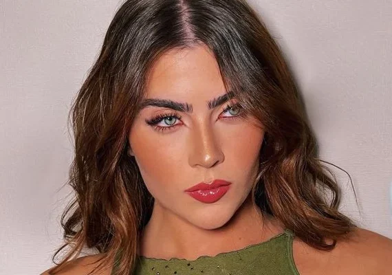 Jade Picon passa por procedimento cirúrgico e se afasta das redes