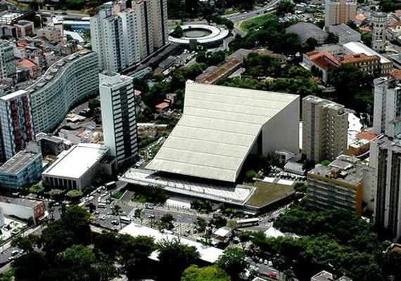 Incêndio atinge maior complexo de salas de espetáculos da Bahia