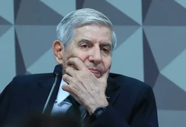 Moraes exige provas médicas antes de decidir sobre prisão domiciliar para general Augusto Heleno