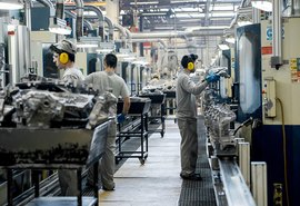 Desempenho da atividade industrial começa a melhorar no Brasil