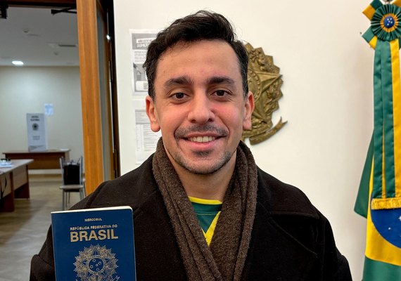 Brasileiros votam para presidente na Embaixada em Moscou