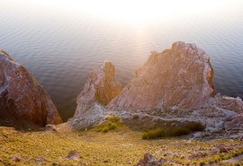 Peixe de pedra de 7.600 anos é descoberto em sepultamento neolítico