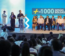 Governo de AL lança edital de mil bolsas de iniciação científica para estudantes da rede pública