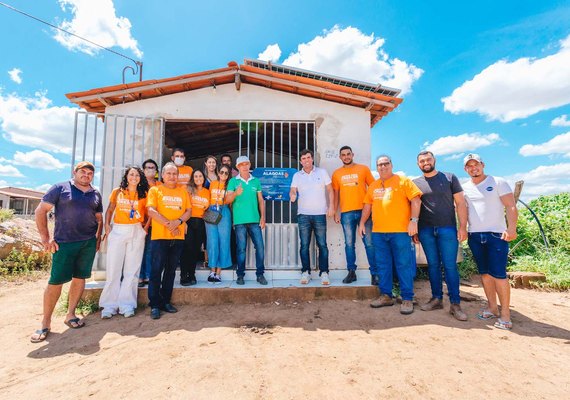 Cooperativas recebem equipamentos do Alagoas Maior