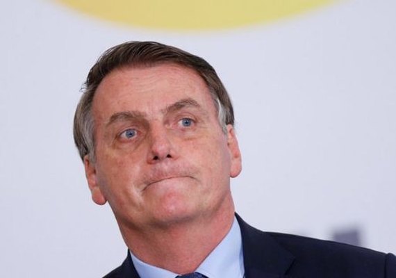 'Não posso tomar providência de tudo que chega a mim', diz Bolsonaro sobre encontro com Luis Miranda