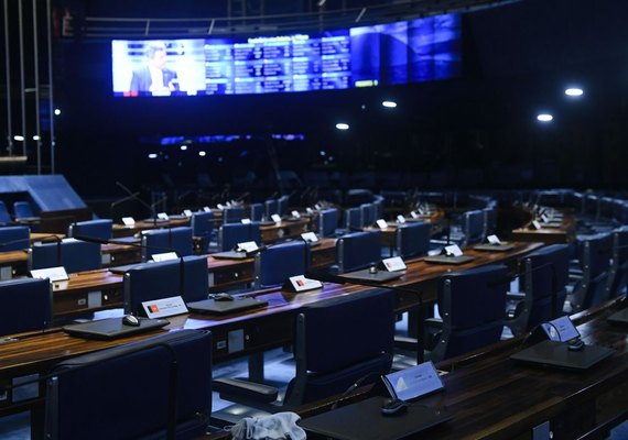 PL das fake news, que seria votado hoje no Senado, é retirado de pauta
