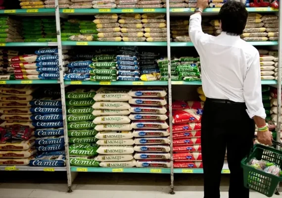 Paulo aposta em justiça fiscal e zera ICMS da cesta básica em Alagoas