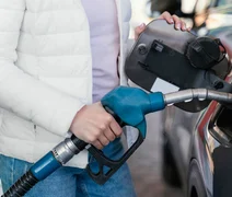 Levantamento diz que preço médio do litro da gasolina cai novamente e vai a R$ 5,25