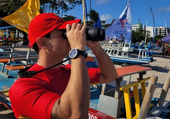 Guarda-vidas são fundamentais para a segurança aquática em Alagoas
