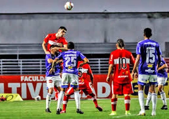 CRB empata com Cruzeiro e acumula cinco partidas sem vencer