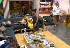 VÍDEO: Milena solta peido no rosto de Jonas e divide opiniões na web