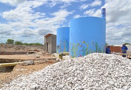 Moradores de Inhapi comemoram abastecimento próprio